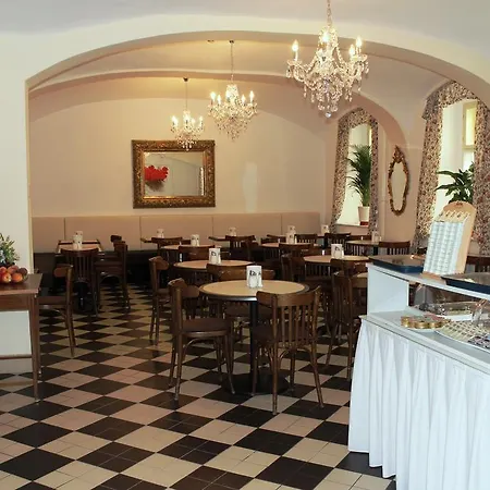 Graf Stadion Hotel