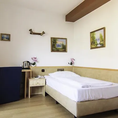 Lenas 3* Wien