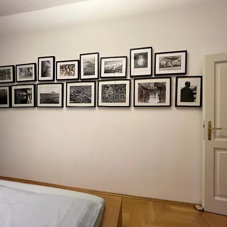 Design By Rabe - Kostenfreier Parkplatz & Netflix & Coffee-bar - Nahe Schloss Schoenbrunn Appartamento