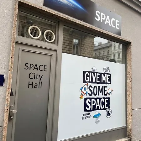 Space - Hall Hotel kapsułowy Wiedeń