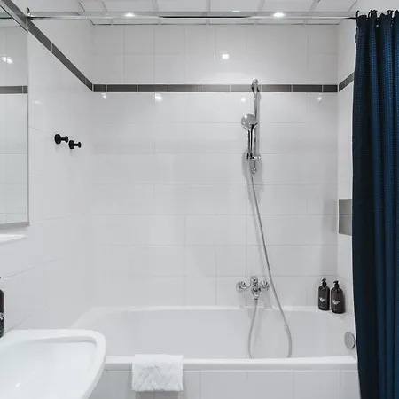 Gilbert Hotel 4*