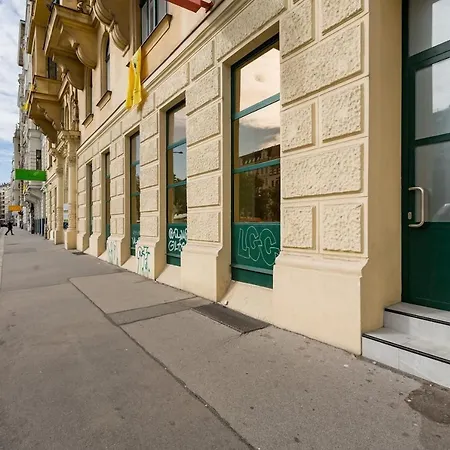 522 Mbits Wifi Air Con Free Parking Apartment *