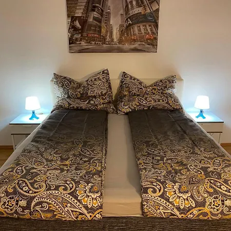 Apartment Gesamte Fuer 4 Personen 8 *