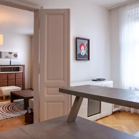 Riess Rotenhofgasse | Contactless Check-in Vienna