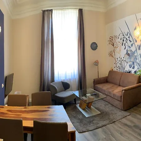 Apartment Kh Universitaet