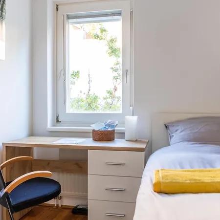 Town House Near Metro & Center * Vienna