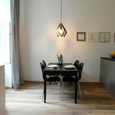 Apartment Max, Ruhige Sonnige In Praternahe Vienna