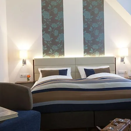 Hotel Arte Stadthalle 4*