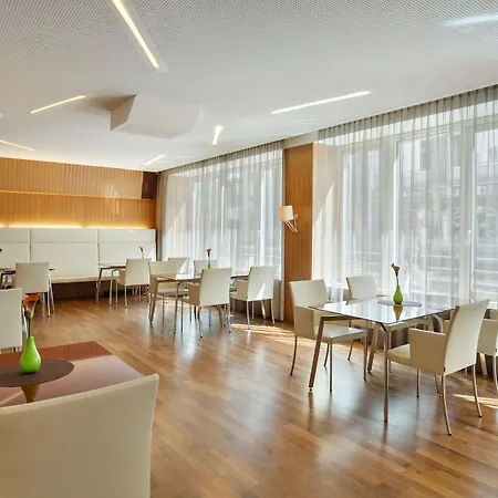 Austria Trend Europa Hotel 4*
