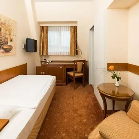 Erzherzog Rainer 4* Wien