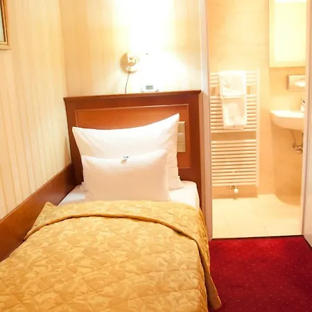 Hotel Opera 4*