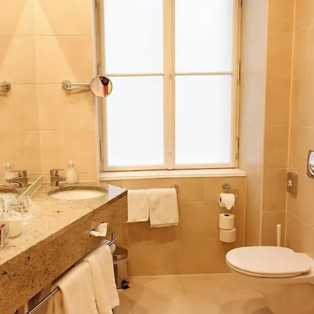 Hotel Opera 4*
