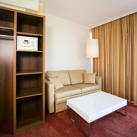 Hotel Hahn 3*
