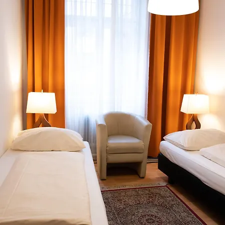 Bed & Breakfast Mariahilf 3*