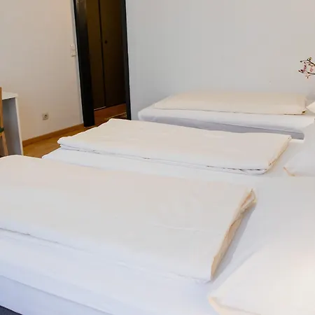 Bed & Breakfast Mariahilf 3*