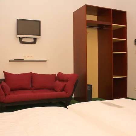 Bed & Breakfast Stadthalle Wenen
