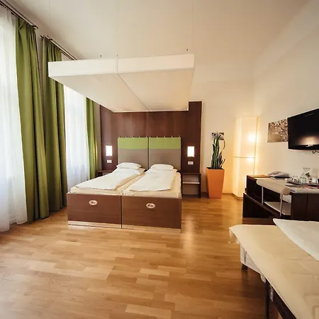 Hotel Rathaus - Wein&design 4*