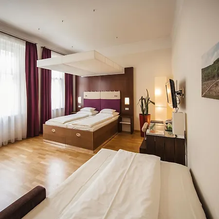 Rathaus - Wein&design Hotel Wien