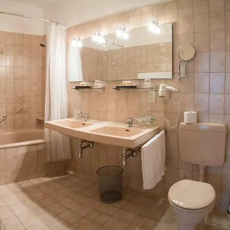 Bajazzo 3* Wien