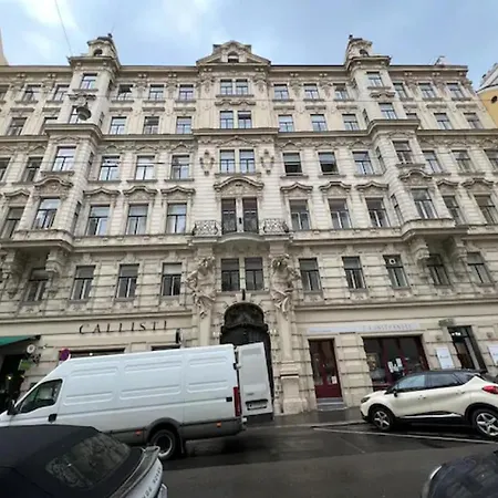 Luxurious In The Centre Of Appartement *