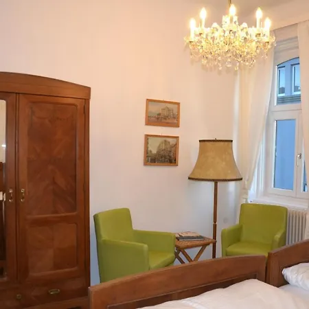 1090 Apartment