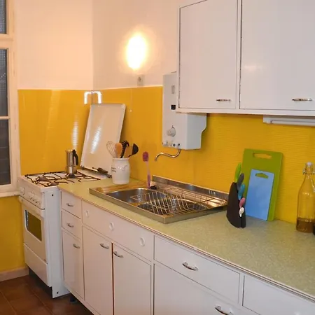 1090 Apartment