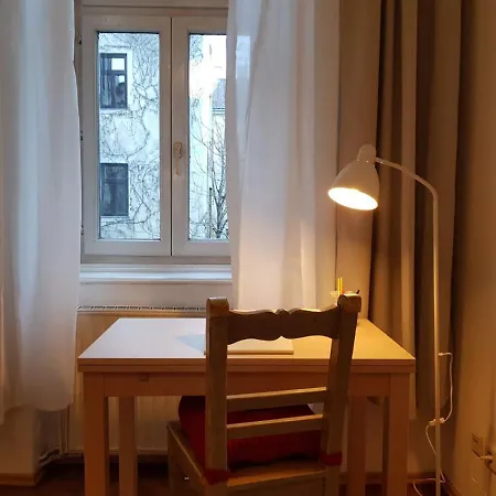 Apartment 1090
