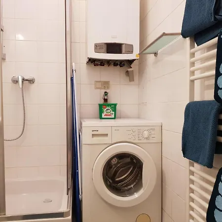 Apartment 1090