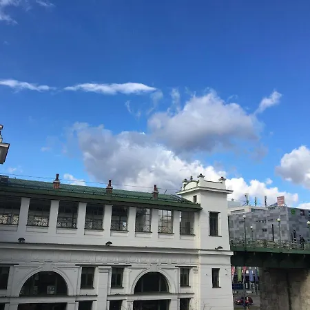 Apartment 1090