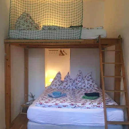 Apartment 1090