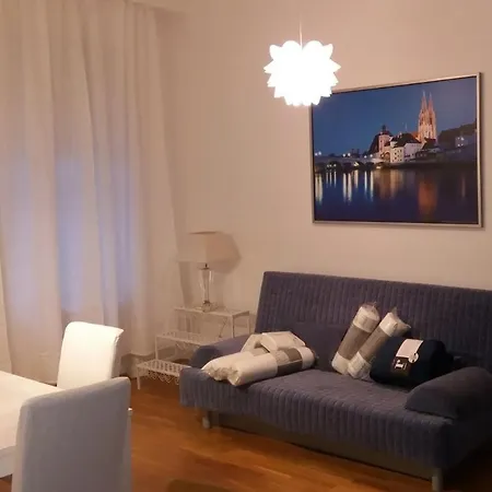 1090 Apartment *