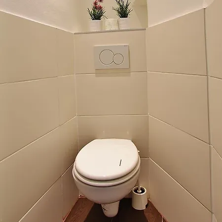 Premium Altes Akh