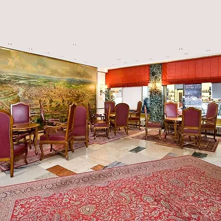 Hotel Royal 4*