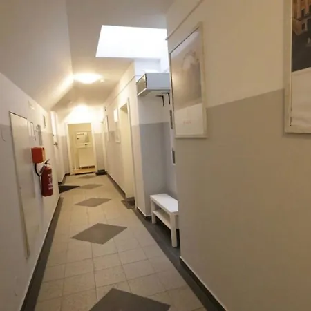 Stadtparadies L Dg5'14 Vienna