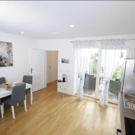Apartment Stadtparadies L Dg5'14 Vienna