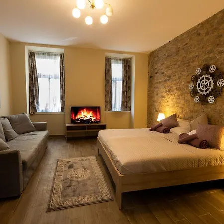 Comfortable Romantic 1 Bedroom Near Augarten *
