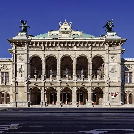 Roemischer Kaiser 4* Вена