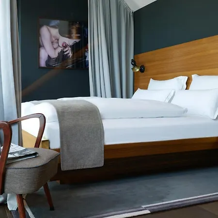 Hotel The 5*