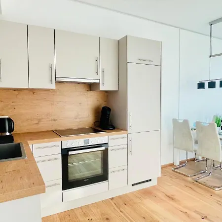 Apartment Triiiple Level 31 - Sonnenwohnen Mit Fantastischem Ausblick Und Parkplatz Vienna