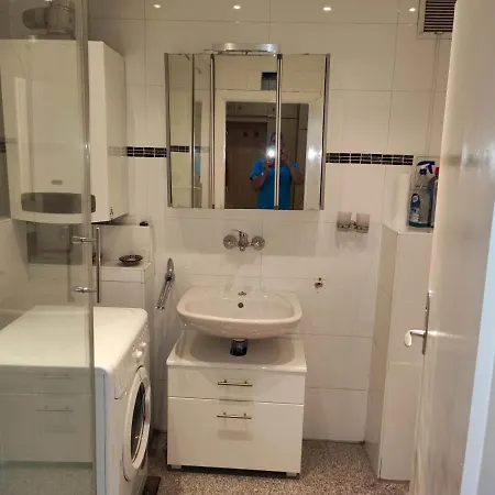Apartament Hernals *