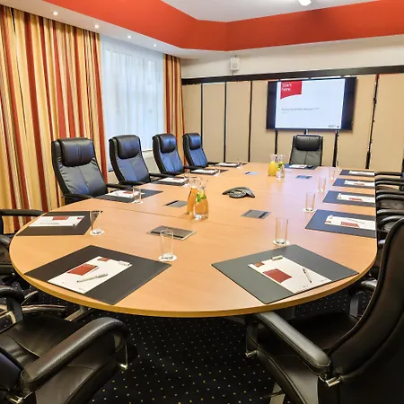Austria Trend Ananas 4* Viena