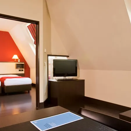 Hotel Nh 4*