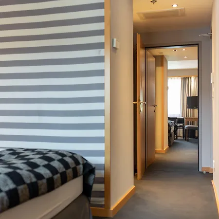 Hotel By Ihg 4*