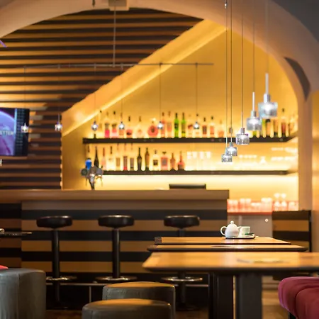 Hotel By Ihg Viena
