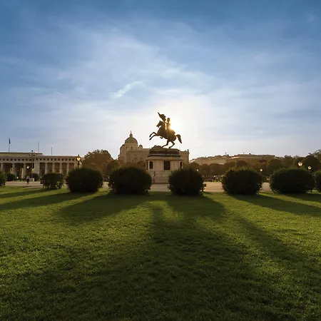By Ihg Viena