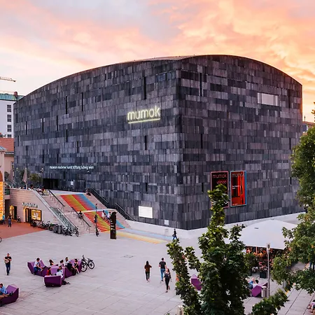 By Ihg 4* Viena