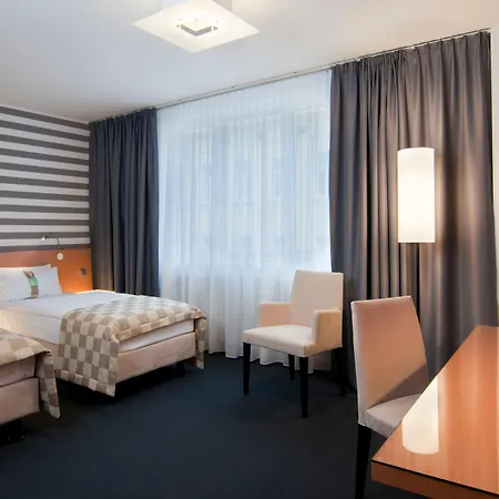 By Ihg Hotel 4*