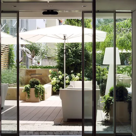 Hotel By Ihg 4*