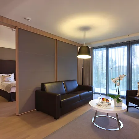 Hotel Doubletree By Hilton Schonbrunn 4*