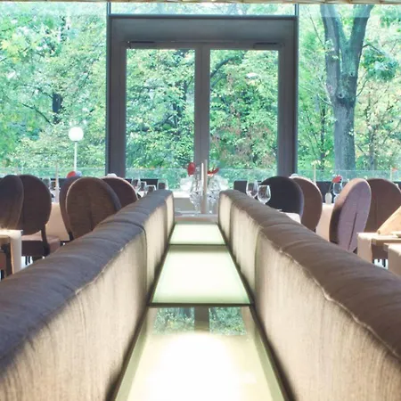 Doubletree By Hilton Schonbrunn